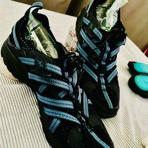 Black and Blue Men’s Chacos Athletic Shoes